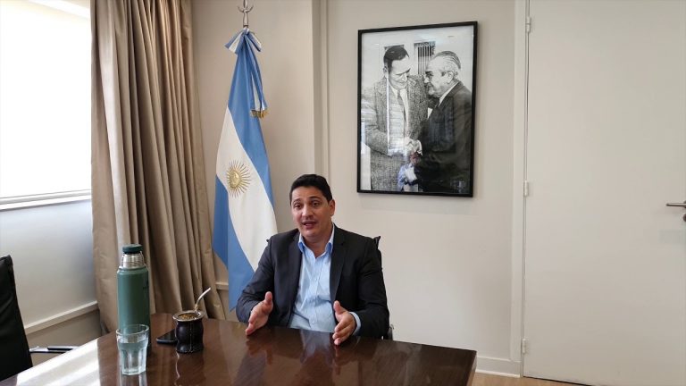 Marinucci: “Todas las líneas del Área Metropolitana tienen que ser administradas por el Estado”