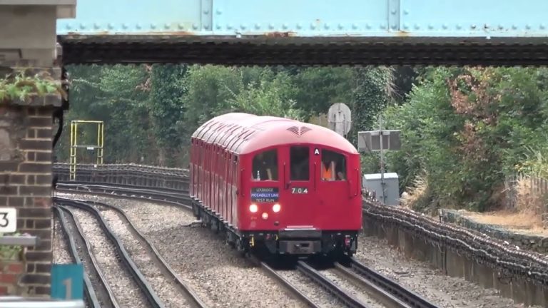 Vuelven en Londres los viajes en formaciones históricas del Tube
