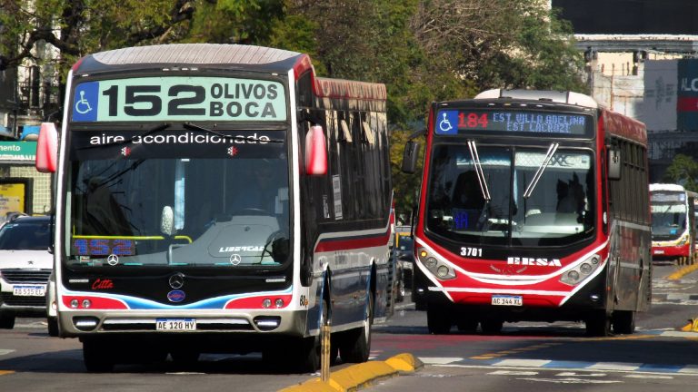 Colectivos urbanos en el AMBA